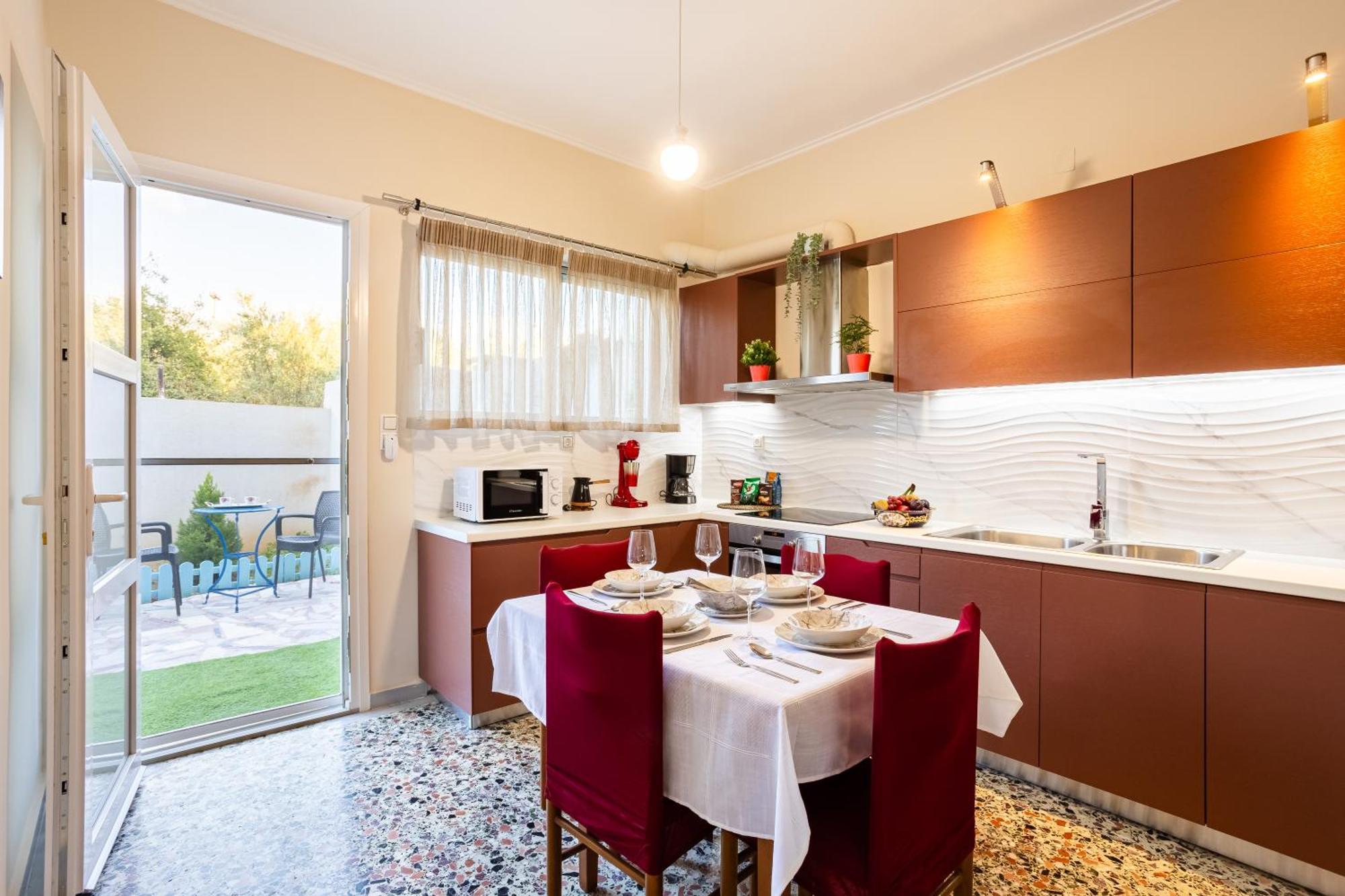 Avia Seaview Getaway - Konstantina'S Hidden Haven Villa Kalamata Exterior foto