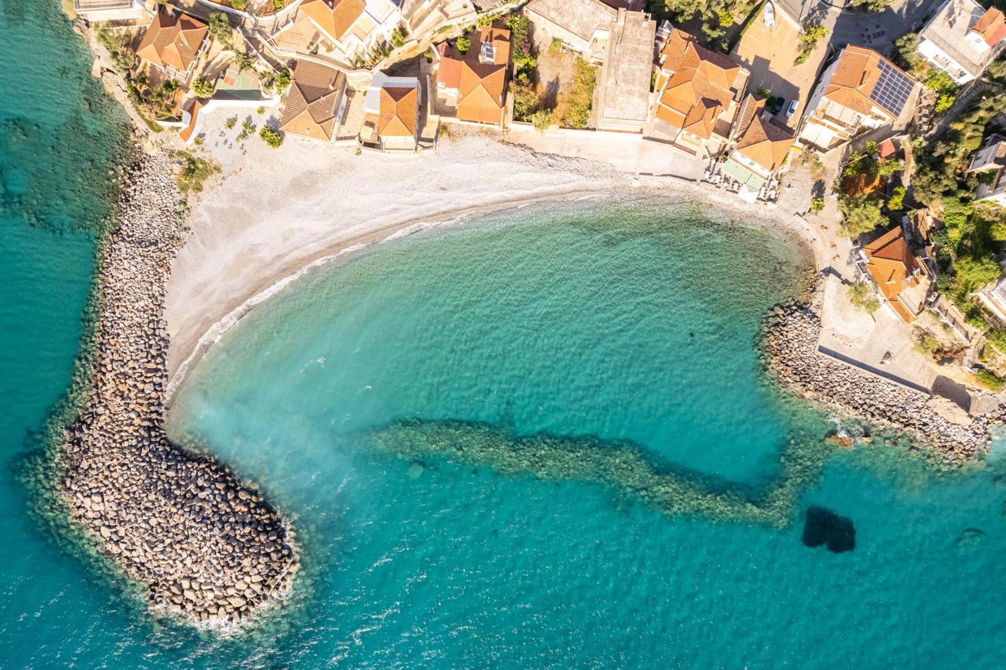 Avia Seaview Getaway - Konstantina'S Hidden Haven Villa Kalamata Exterior foto